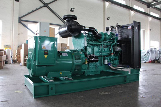 福海320kw康明斯柴油发电车出租组图片 福海320kw康明斯柴油发电车出租组图片